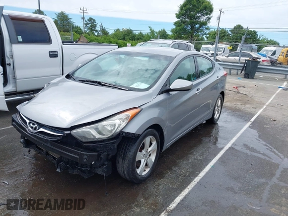 2012 Hyundai Elantra GLS с VIN KMHDH4AE7CU364937, выставлен на аукционе IAAI как лот 42312743 с пробегом 170 695 миль миль и . История ставок и продаж доступна на DreamBid. Изображение 19.