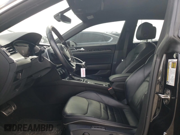 2019 Volkswagen Arteon SEL R-Line z VIN WVWSR7AN1KE025626, wystawiony jako Copart lot #47225553 z przebiegiem 39 822 mil mil oraz . Historia ofert i sprzedaży dostępna na DreamBid. Obrazek 7.