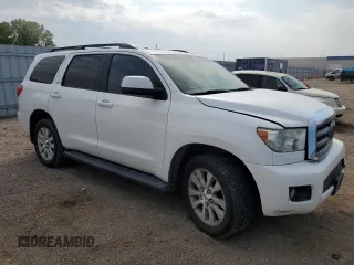 2014 Toyota Sequoia SR5 with VIN 5TDBW5G15ES109612, listed as a Copart auction lot 70484384 with 167,905 mi miles and Salvage Title. Bid and sale history available at carsss.com. Image 4.