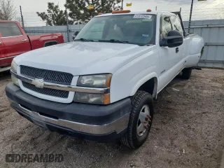 2004 Chevrolet Silverado 3500 with VIN 1GCJC39G84E193598, listed as a Copart auction lot 41412585 with 99,910 mi miles and Salvage Title. Bid and sale history available at carsss.com. Image 1.