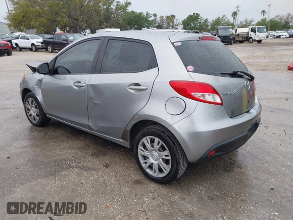 2013 Mazda Mazda2 Sport with VIN JM1DE1KY6D0170767, listed as a IAAI auction lot 41761689 with 142,743 mi miles. Bid and sale history available at carsss.com. Image 3.