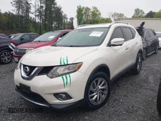 2015 Nissan Rogue SL with VIN 5N1AT2MVXFC760372, listed as a IAAI auction lot 41970884 with 196,344 mi miles. Bid and sale history available at carsss.com. Image 2.