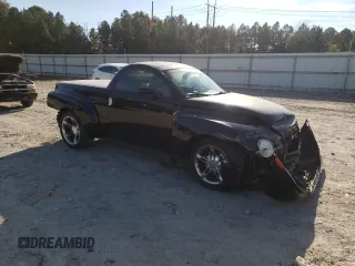 2005 Chevrolet SSR LS z VIN 1GCES14H35B121137, wystawiony jako Copart lot #77892444 z przebiegiem 89 997 mil mil oraz Szkoda całkowita • Salvage title. Historia ofert i sprzedaży dostępna na DreamBid. Obrazek 4.