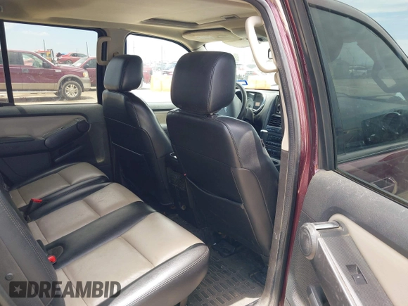 2007 Ford Explorer Sport Trac Limited z VIN 1FMEU33817UA04229, wystawiony jako IAAI lot #42469547 z przebiegiem 200 859 mil mil oraz . Historia ofert i sprzedaży dostępna na DreamBid. Obrazek 8.