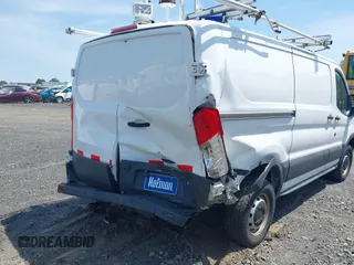 2016 Ford Transit Cargo z VIN 1FTYR1YM0GKB55605, wystawiony jako IAAI lot #42211489 z przebiegiem Nie podano mil oraz . Historia ofert i sprzedaży dostępna na DreamBid. Obrazek 6.