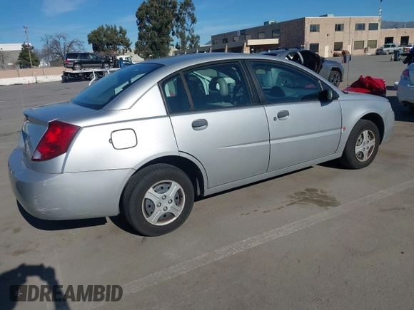 2005 Saturn ION ION 1 z VIN 1G8AG52F45Z170793, wystawiony jako IAAI lot #41637625 z przebiegiem 72 475 mil mil oraz . Historia ofert i sprzedaży dostępna na DreamBid. Obrazek 4.