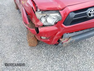 2015 Toyota Tacoma с VIN 3TMLU4EN5FM188212, выставлен на аукционе IAAI как лот 42319990 с пробегом 105 691 миль миль и . История ставок и продаж доступна на DreamBid. Изображение 6.