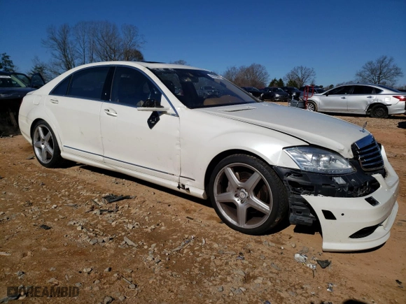 2013 Mercedes-Benz S-Class S 550 with VIN WDDNG7DB5DA499311, listed as a Copart auction lot 41912565 with 77,942 mi miles and Salvage Title. Bid and sale history available at carsss.com. Image 4.