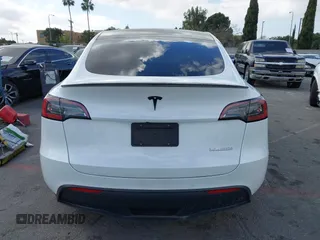 2022 Tesla Model Y Performance with VIN 7SAYGDEF1NF559572, listed as a IAAI auction lot 41516070 with 43,240 mi miles and . Bid and sale history available at DreamBid. Image 15.