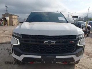 2024 Chevrolet Tahoe Z71 with VIN 1GNSKPKD5RR319258, listed as a IAAI auction lot 42044649 with 18,669 mi miles and . Bid and sale history available at DreamBid. Image 12.