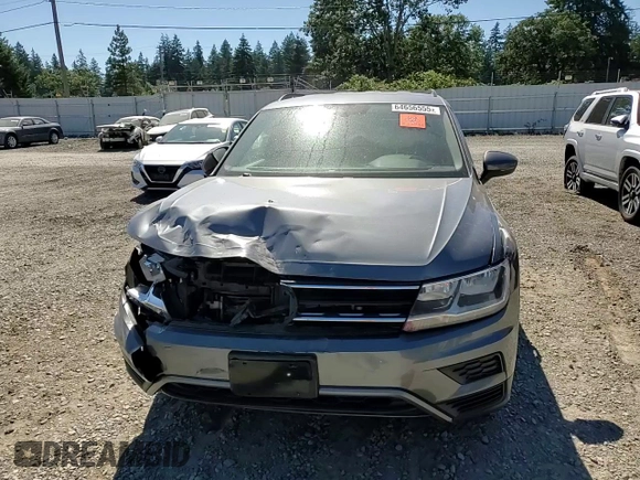 2018 Volkswagen Tiguan SEL с VIN 3VV2B7AX3JM221941, выставлен на аукционе Copart как лот 64656555 с пробегом Не указан миль и Списание • Salvage title. История ставок и продаж доступна на DreamBid. Изображение 13.