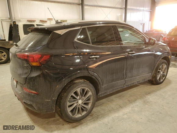 2020 Buick Encore GX Essence with VIN KL4MMGSLXLB125337, listed as a Copart auction lot 88465725 with 40,290 mi miles and Salvage Title. Bid and sale history available at carsss.com. Image 3.