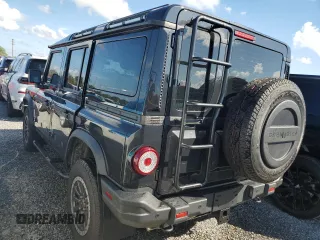 2024 Ineos Grenadier z VIN SC6GM1CA9RF013726, wystawiony jako Copart lot #74342204 z przebiegiem 1661 mil mil oraz Szkody całkowita. Historia ofert i sprzedaży dostępna na DreamBid. Obrazek 2.