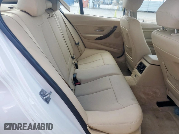 2014 BMW 3 Series 328d z VIN WBA3D3C57EF099105, wystawiony jako Copart lot #63044005 z przebiegiem 138 543 mil mil oraz Czysty tytuł • Clean title. Historia ofert i sprzedaży dostępna na DreamBid. Obrazek 10.