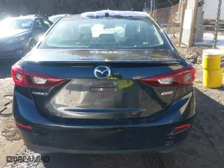 2018 Mazda Mazda3 4-Door Touring with VIN 3MZBN1V31JM200853, listed as a IAAI auction lot 41435526 with 91,684 mi miles. Bid and sale history available at carsss.com. Image 16.