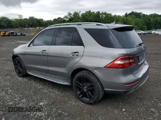 2014 Mercedes-Benz M 350 z VIN 4JGDA5HB4EA422660, wystawiony jako Copart lot #60016525 z przebiegiem 142 392 mil mil oraz Szkoda całkowita • Salvage title. Historia ofert i sprzedaży dostępna na DreamBid. Obrazek 2.