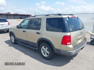 2003 Ford Explorer XLT with VIN 1FMZU73E33UC33391, listed as a IAAI auction lot 42727673 with 285,433 mi miles and . Bid and sale history available at DreamBid. Image 3.