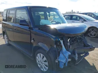 2006 Scion xB z VIN JTLKT324364050995, wystawiony jako IAAI lot #41684190 z przebiegiem 96 998 mil mil oraz . Historia ofert i sprzedaży dostępna na DreamBid. Obrazek 1.