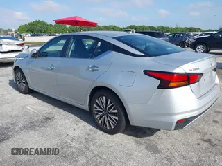 2023 Nissan Altima 2.5 SV with VIN 1N4BL4DV2PN351802, listed as a IAAI auction lot 41988895 with 48,677 mi miles. Bid and sale history available at carsss.com. Image 3.