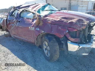 2018 Ram 1500 Express z VIN 1C6RR7FT8JS344020, wystawiony jako IAAI lot #41344914 z przebiegiem Nie podano mil oraz . Historia ofert i sprzedaży dostępna na DreamBid. Obrazek 1.