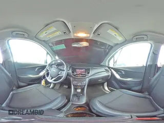 2021 Chevrolet Trax LT z VIN KL7CJLSB8MB356150, wystawiony jako Copart lot #52855555 z przebiegiem 51 781 mil mil oraz Szkoda całkowita • Salvage title. Historia ofert i sprzedaży dostępna na DreamBid. Obrazek 14.