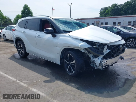 2022 Toyota Highlander XSE with VIN 5TDLZRBH2NS189006, listed as a IAAI auction lot 42298831 with 67,322 mi miles and . Bid and sale history available at DreamBid. Image 1.