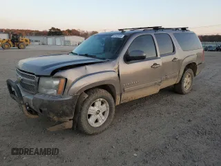 2011 Chevrolet Suburban LT with VIN 1GNSKJE31BR182891, listed as a Copart auction lot 82845584 with 233,289 mi miles and Clean Title. Bid and sale history available at carsss.com. Image 1.