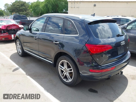 2015 Audi Q5 Premium Plus with VIN WA1LFAFP1FA101082, listed as a IAAI auction lot 42043187 with 116,019 mi miles and . Bid and sale history available at DreamBid. Image 3.