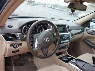 2015 Mercedes-Benz M 350 with VIN 4JGDA5HB1FA542885, listed as a IAAI auction lot 42284802 with 162,238 mi miles and . Bid and sale history available at DreamBid. Image 17.
