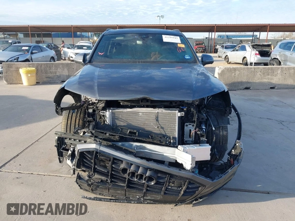 2024 Audi Q7 Premium Plus with VIN WA1LCBF76RD010388, listed as a IAAI auction lot 41295943 with 6,950 mi miles and . Bid and sale history available at DreamBid. Image 13.