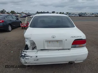 1997 Toyota Avalon XL with VIN 4T1BF12BXVU145361, listed as a IAAI auction lot 42034491 with 261,773 mi miles and . Bid and sale history available at DreamBid. Image 17.