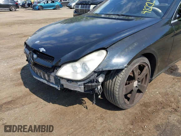 2007 Mercedes-Benz CLS 550 with VIN WDDDJ72X17A100720, listed as a IAAI auction lot 42229168 with 174,806 mi miles and . Bid and sale history available at DreamBid. Image 6.