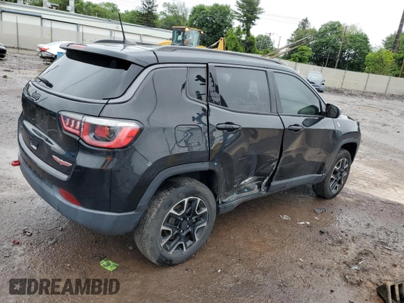 2020 Jeep Compass Trailhawk z VIN 3C4NJDDB6LT127557, wystawiony jako Copart lot #57888245 z przebiegiem 113 836 mil mil oraz Szkoda całkowita • Salvage title. Historia ofert i sprzedaży dostępna na DreamBid. Obrazek 3.