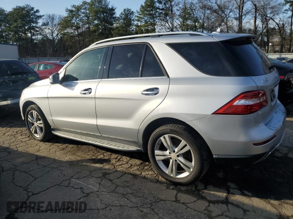 2014 Mercedes-Benz M 350 with VIN 4JGDA5JB6EA286414, listed as a Copart auction lot 45211705 with 165,043 mi miles and Salvage Title. Bid and sale history available at carsss.com. Image 2.