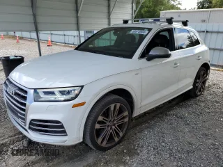 2018 Audi SQ5 Premium Plus with VIN WA1A4AFY5J2008235, listed as a Copart auction lot 69870804 with 116,610 mi miles and Salvage Title. Bid and sale history available at DreamBid. Image 1.