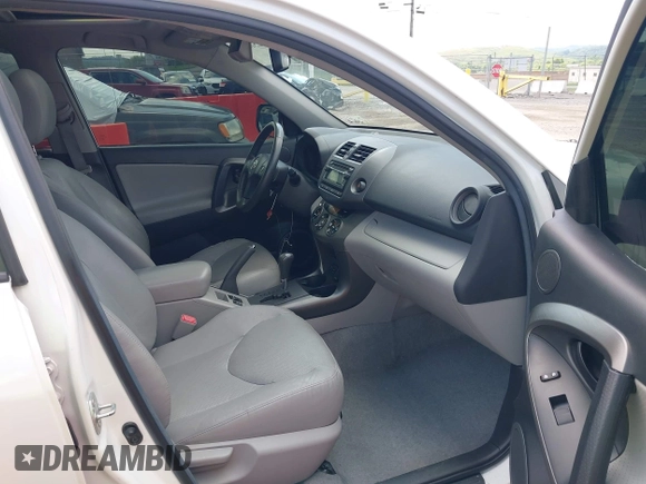 2012 Toyota RAV4 Limited с VIN 2T3DF4DV4CW190690, выставлен на аукционе IAAI как лот 42518459 с пробегом 81 390 миль миль и . История ставок и продаж доступна на DreamBid. Изображение 5.
