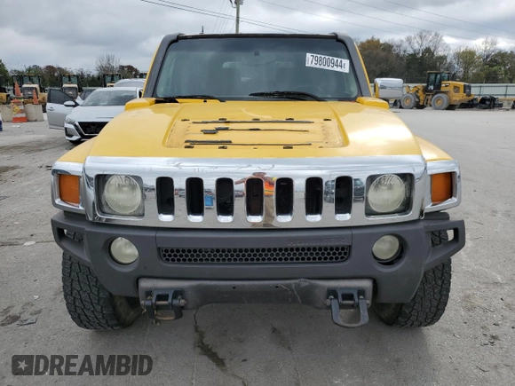 2006 Hummer H3 with VIN 5GTDN136868106899, listed as a Copart auction lot 79800944 with 260,971 mi miles and Salvage Title. Bid and sale history available at carsss.com. Image 5.