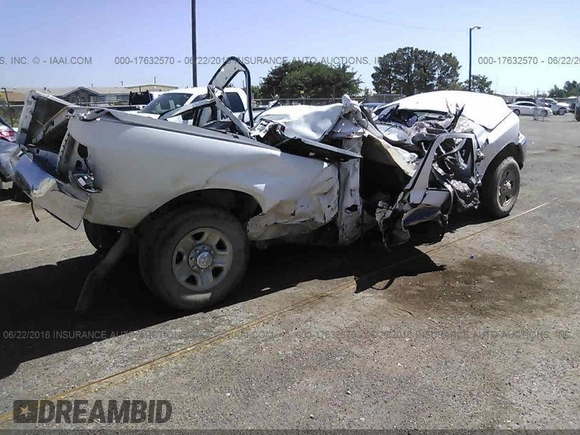 2014 Ram 2500 Tradesman with VIN 3C6UR5HL6EG320825, listed as a IAAI auction lot 42077382 with Not provided miles and . Bid and sale history available at DreamBid. Image 4.