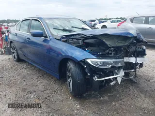 2022 BMW 3 Series 330i z VIN 3MW5R1J01N8C34965, wystawiony jako IAAI lot #42209834 z przebiegiem 37 458 mil mil oraz . Historia ofert i sprzedaży dostępna na DreamBid. Obrazek 1.