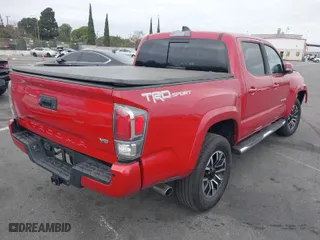 2020 Toyota Tacoma 2WD SR5 with VIN 3TMAZ5CN1LM139635, listed as a IAAI auction lot 40994723 with 72,752 mi miles. Bid and sale history available at carsss.com. Image 4.