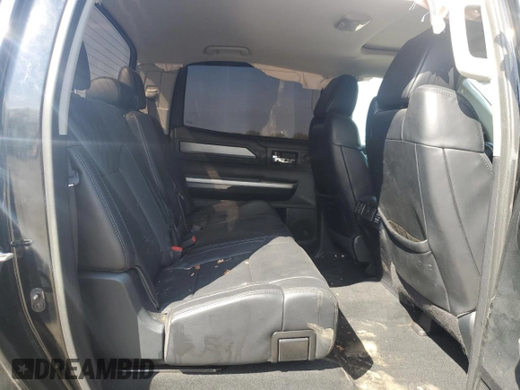 2017 Toyota Tundra Platinum z VIN 5TFAY5F18HX652085, wystawiony jako Copart lot #50601245 z przebiegiem 67 670 mil mil oraz Szkoda całkowita • Salvage title. Historia ofert i sprzedaży dostępna na DreamBid. Obrazek 10.