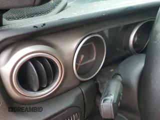 2018 Jeep Wrangler Unlimited Sahara z VIN 1C4HJXEN7JW181741, wystawiony jako Copart lot #74131294 z przebiegiem Nie podano mil oraz Nie do naprawy • Non repairable. Historia ofert i sprzedaży dostępna na DreamBid. Obrazek 9.