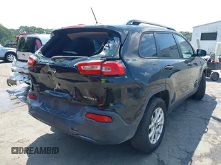 2015 Jeep Cherokee Sport с VIN 1C4PJMAB9FW675323, выставлен на аукционе IAAI как лот 42460681 с пробегом 197 119 миль миль и . История ставок и продаж доступна на DreamBid. Изображение 17.