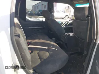 2002 Ford Explorer Sport Trac Value with VIN 1FMZU67E92UD16987, listed as a IAAI auction lot 41419841 with 243,176 mi miles and . Bid and sale history available at DreamBid. Image 8.