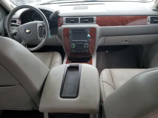 2013 Chevrolet Avalanche LTZ with VIN 3GNMCGE0XDG368091, listed as a Copart auction lot 73945984 with 0 mi miles and Salvage Title. Bid and sale history available at carsss.com. Image 8.