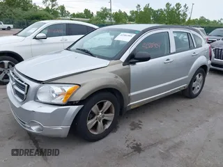 2011 Dodge Caliber Mainstreet z VIN 1B3CB3HA9BD296963, wystawiony jako IAAI lot #42381904 z przebiegiem 200 350 mil mil oraz . Historia ofert i sprzedaży dostępna na DreamBid. Obrazek 2.