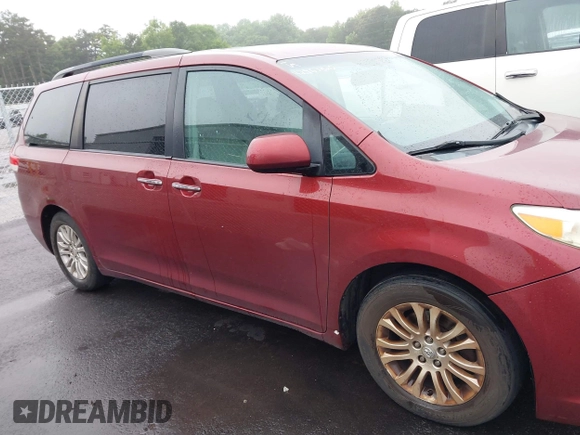 2011 Toyota Sienna XLE AAS с VIN 5TDYK3DCXBS001286, выставлен на аукционе IAAI как лот 42363820 с пробегом 80 138 миль миль и . История ставок и продаж доступна на DreamBid. Изображение 13.