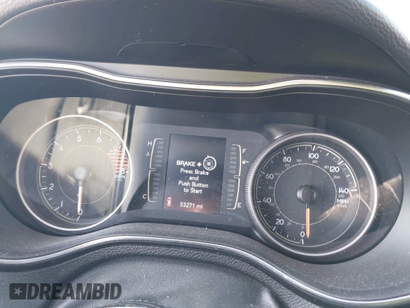 2019 Jeep Cherokee Latitude Plus with VIN 1C4PJMLX4KD305945, listed as a IAAI auction lot 41897473 with 53,271 mi miles. Bid and sale history available at carsss.com. Image 7.