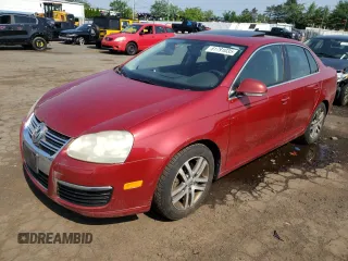 2006 Volkswagen Jetta 2.5L with VIN 3VWSG71K66M675951, listed as a Copart auction lot 61791035 with 208,453 mi miles and Salvage title. Bid and sale history available at DreamBid. Image 1.