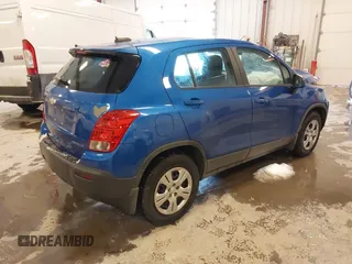 2015 Chevrolet Trax LS with VIN KL7CJKSB6FB178140, listed as a IAAI auction lot 41580006 with 52,014 mi miles. Bid and sale history available at carsss.com. Image 4.